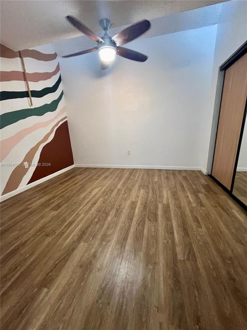 1750 W 56th St, Unit 211, Hialeah, FL 33012 Photo