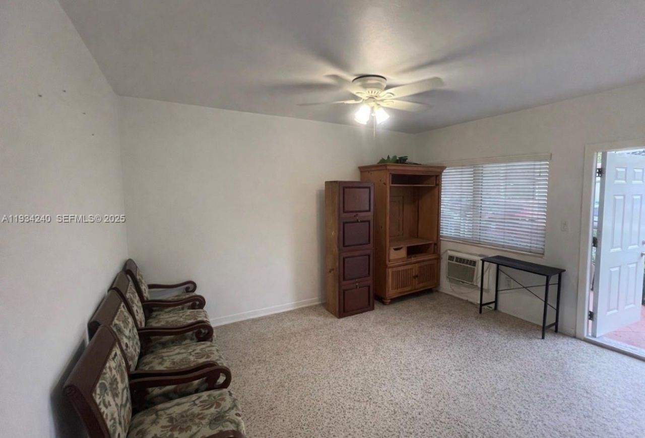 3080 SW 1st St, Miami, FL 33135 Photo