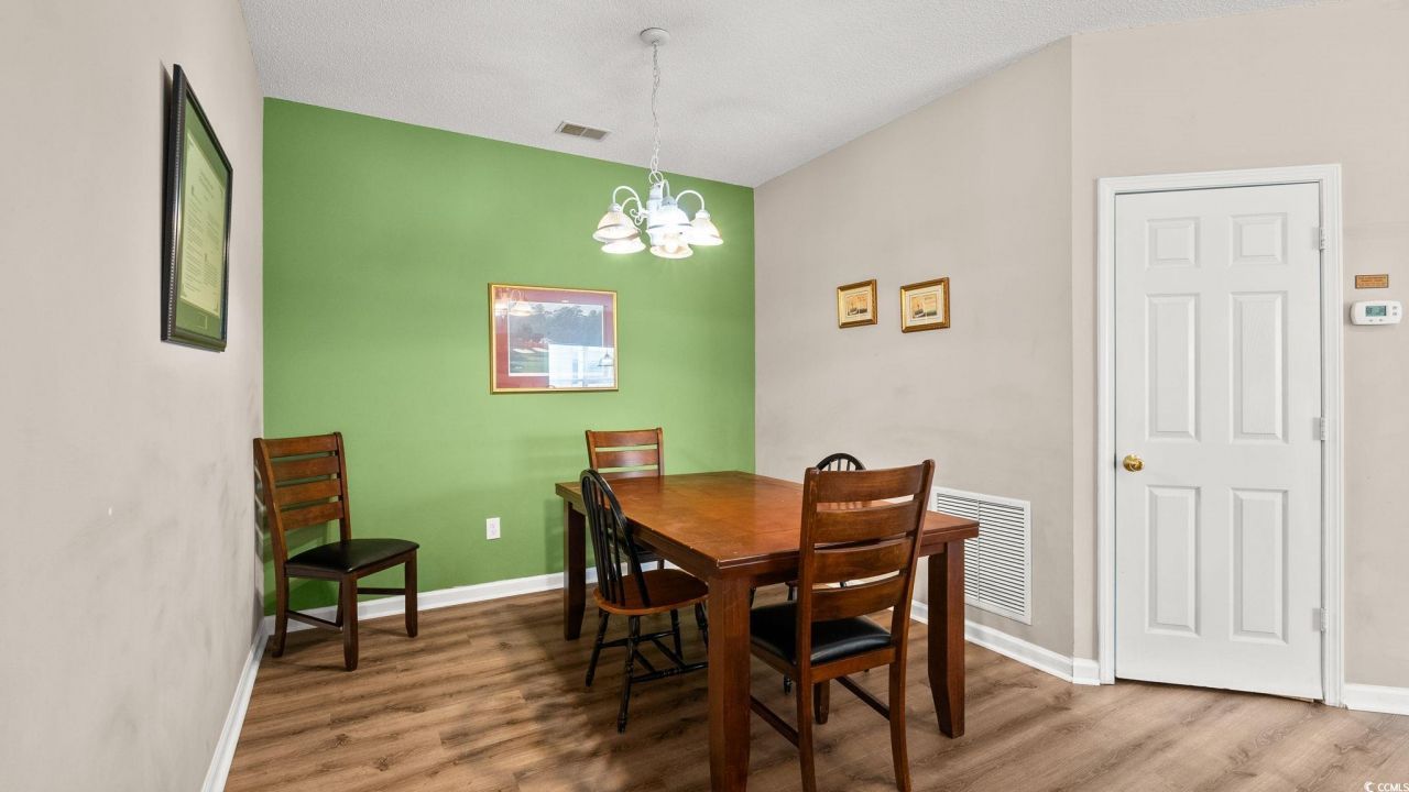 4431 Montrose Ln. Photo 12