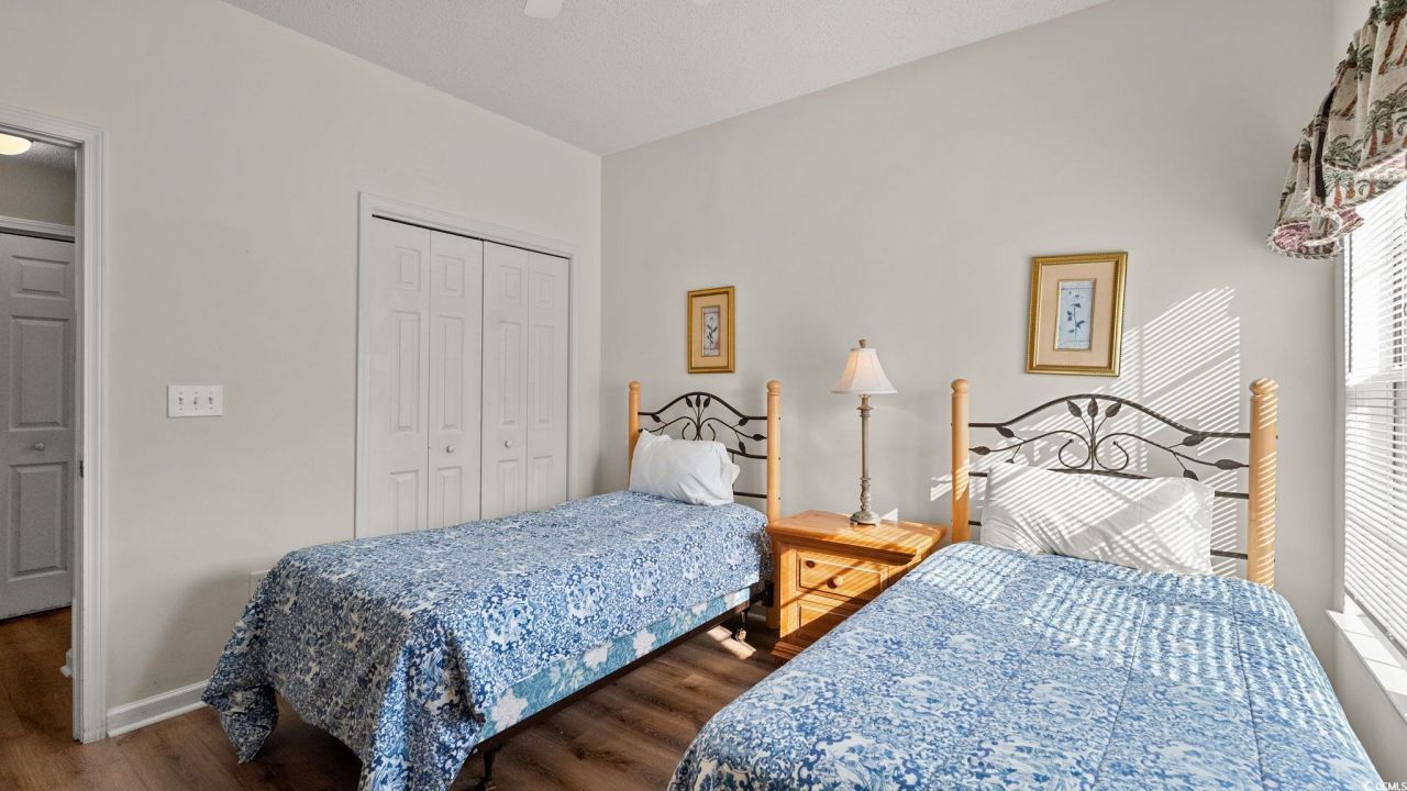 4431 Montrose Ln. Photo 29