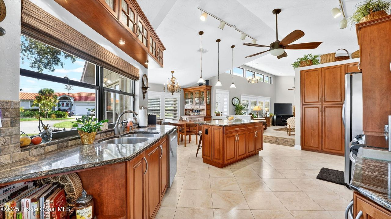 1100 S Riverside Drive, Edgewater, FL 32132 Photo