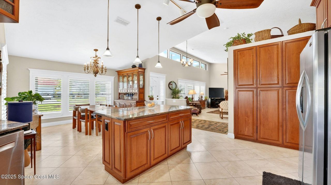 1100 S Riverside Drive, Edgewater, FL 32132 Photo