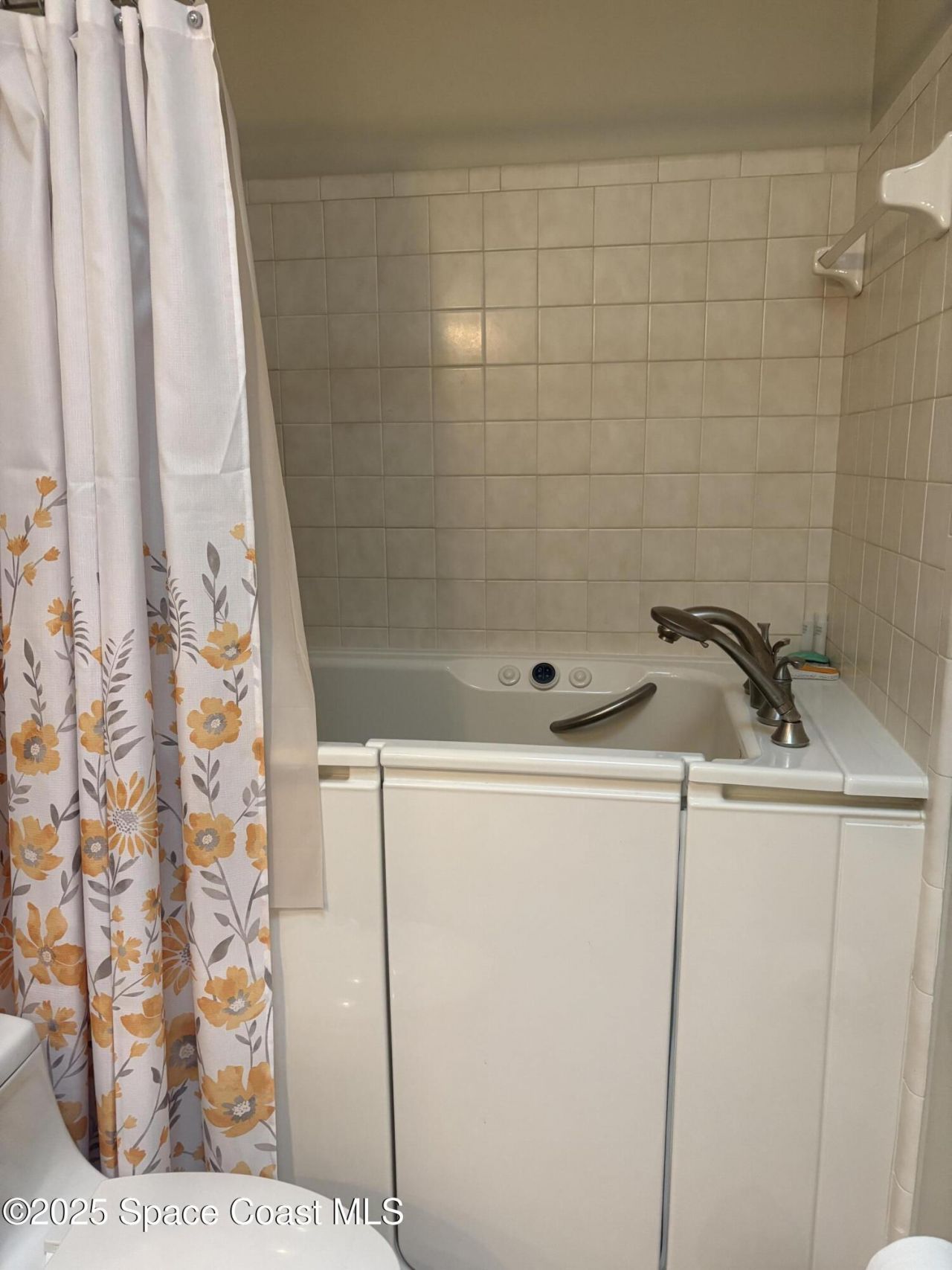 1100 S Riverside Drive, Edgewater, FL 32132 Photo