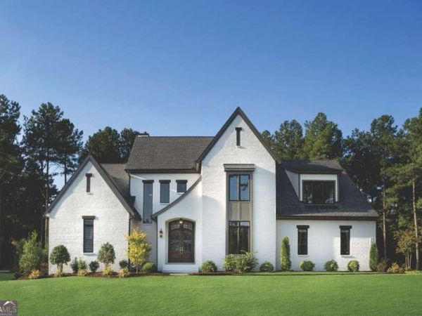 650 NW East Lake Drive, Gainesville, GA 30506