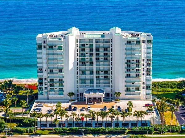 8650 S OCEAN DR, Unit 301, JENSEN BEACH, FL 34957