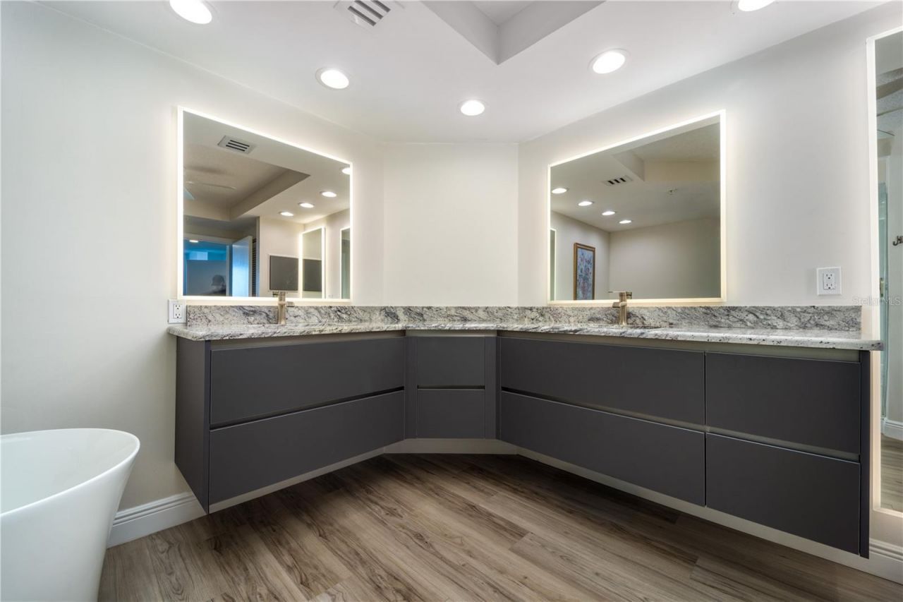 8650 S Ocean Dr, Unit 301, Jensen Beach, FL 34957 Photo