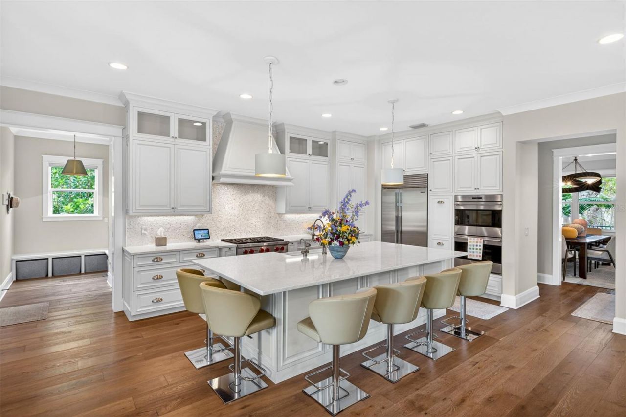 1936 Coffee Pot Boulevard Ne, Saint Petersburg, FL 33704 Photo