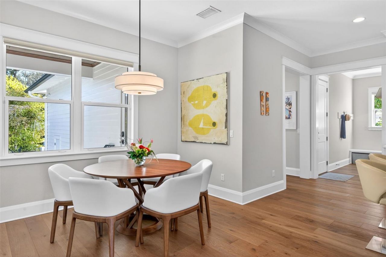 1936 Coffee Pot Boulevard Ne, Saint Petersburg, FL 33704 Photo