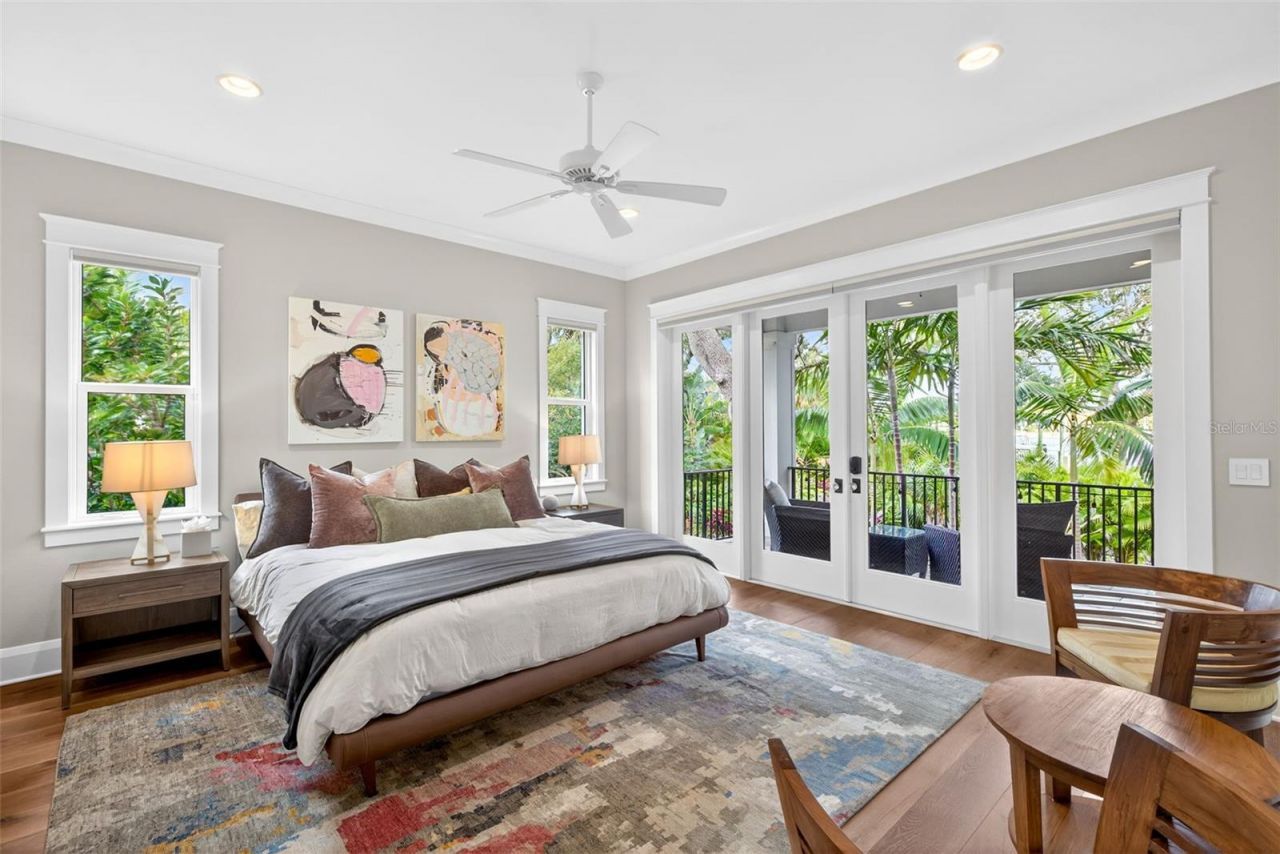 1936 Coffee Pot Boulevard Ne, Saint Petersburg, FL 33704 Photo