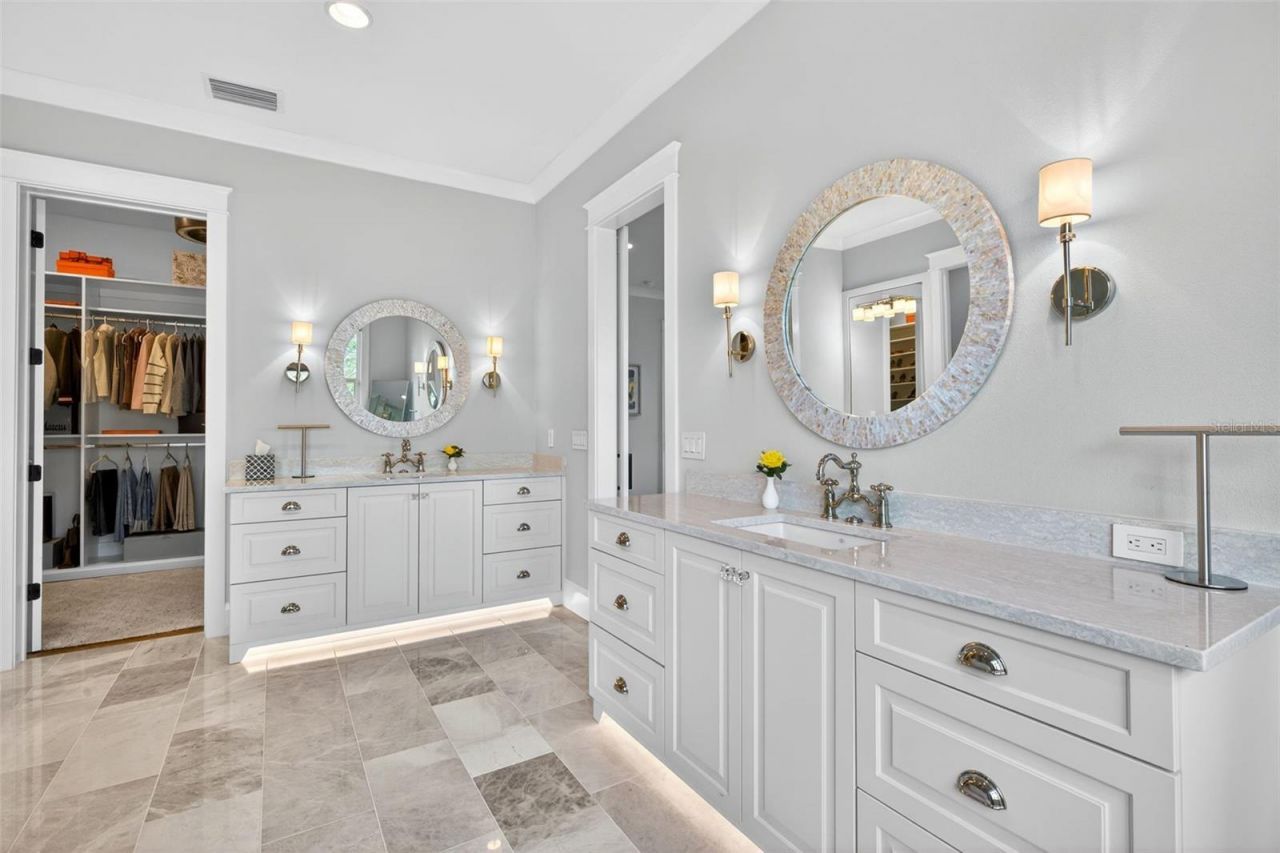 1936 Coffee Pot Boulevard Ne, Saint Petersburg, FL 33704 Photo