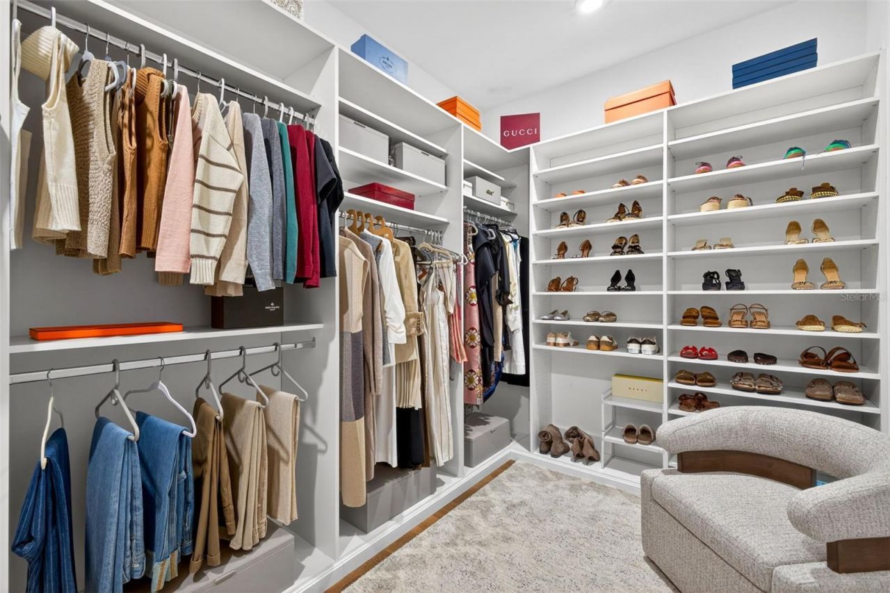 1936 Coffee Pot Boulevard Ne, Saint Petersburg, FL 33704 Photo