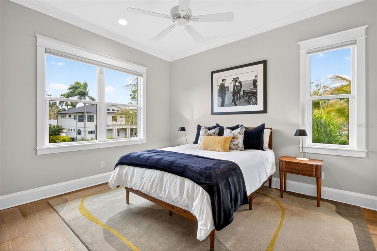 1936 Coffee Pot Boulevard Ne, Saint Petersburg, FL 33704 Photo