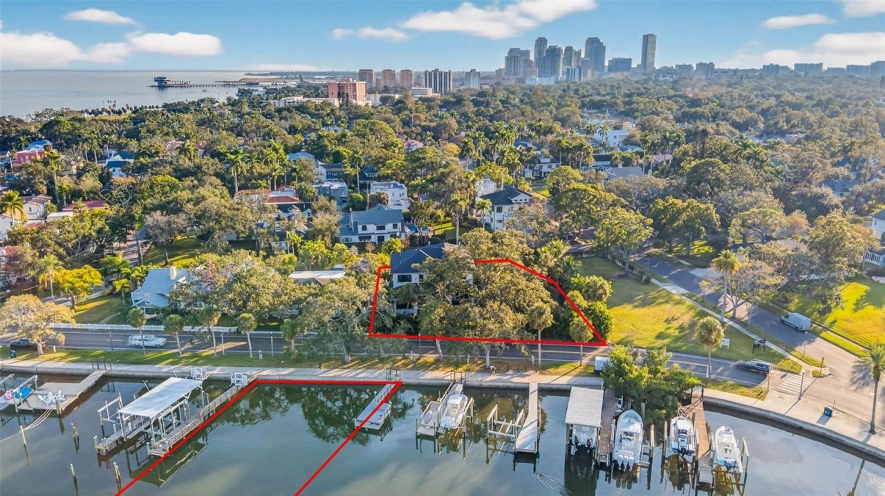 1936 Coffee Pot Boulevard Ne, Saint Petersburg, FL 33704 Photo