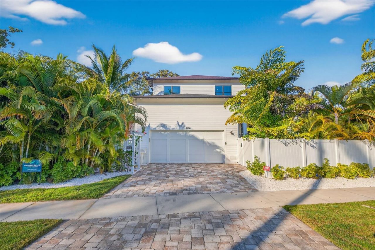 1936 Coffee Pot Boulevard Ne, Saint Petersburg, FL 33704 Photo