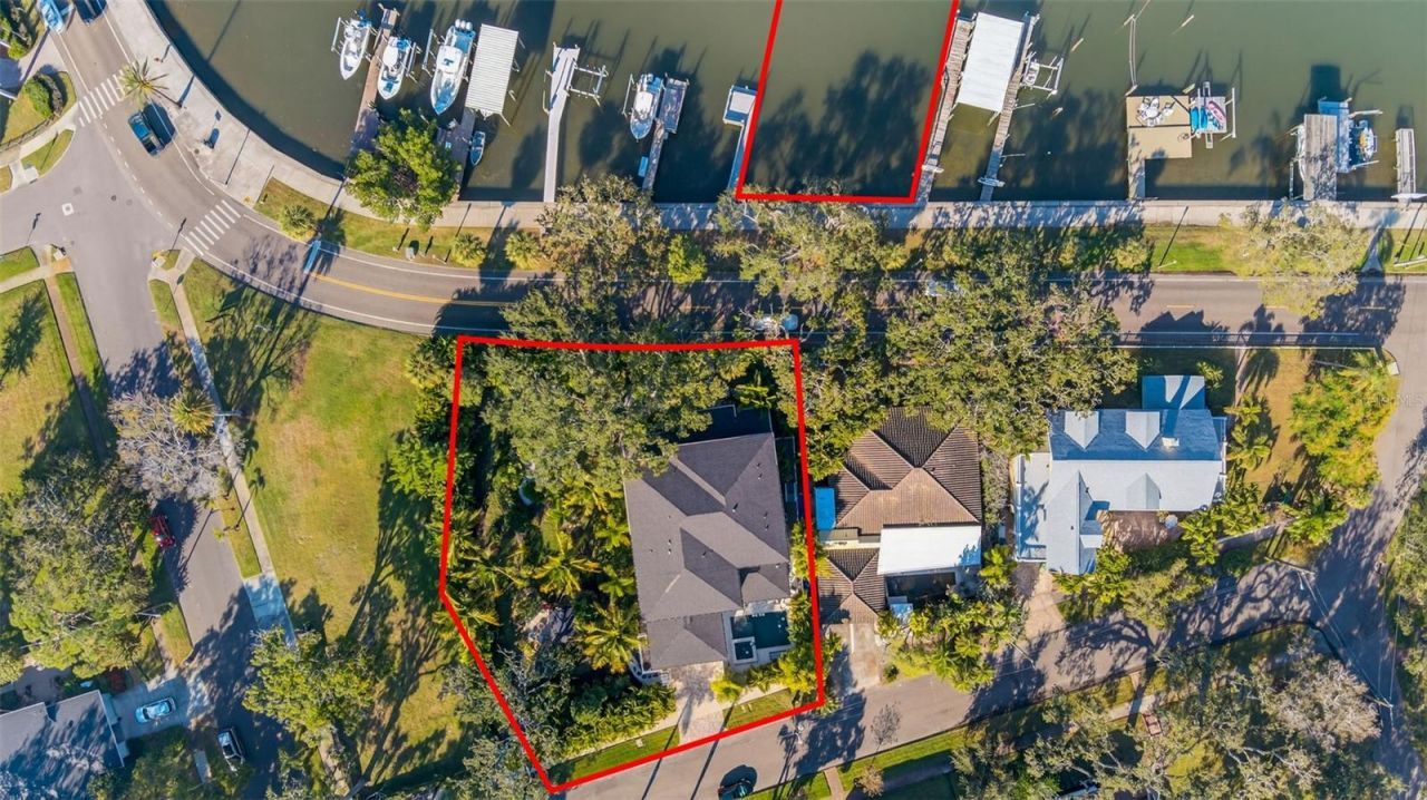 1936 Coffee Pot Boulevard Ne, Saint Petersburg, FL 33704 Photo