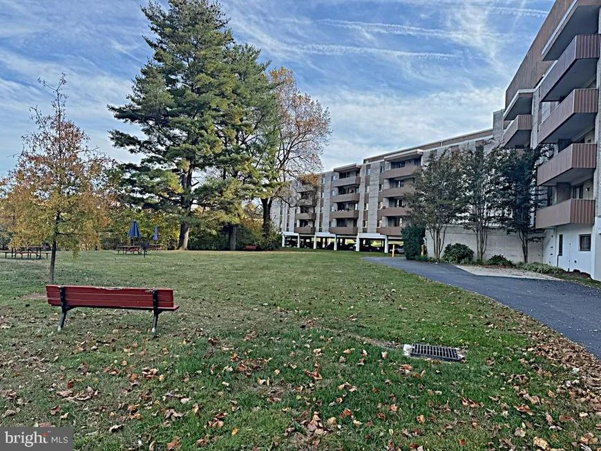 7505 Democracy Boulevard, Unit A125, Bethesda, MD 20817 Main Photo