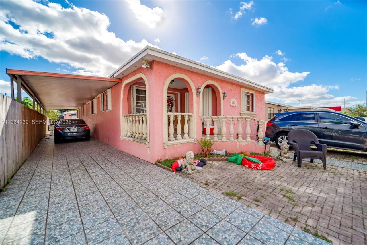 854 E 24th St , Hialeah, FL 33013 Photo