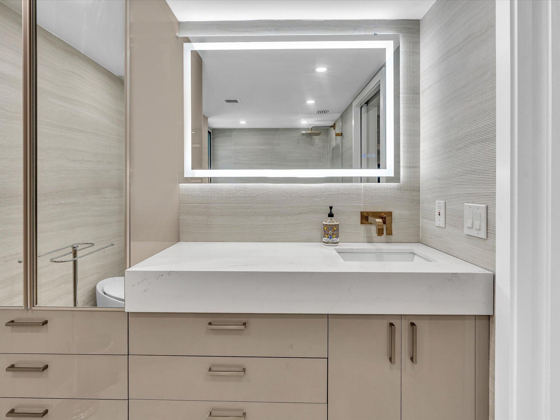 120 SE 5th Avenue, Unit 225, Boca Raton, FL 33432 Photo