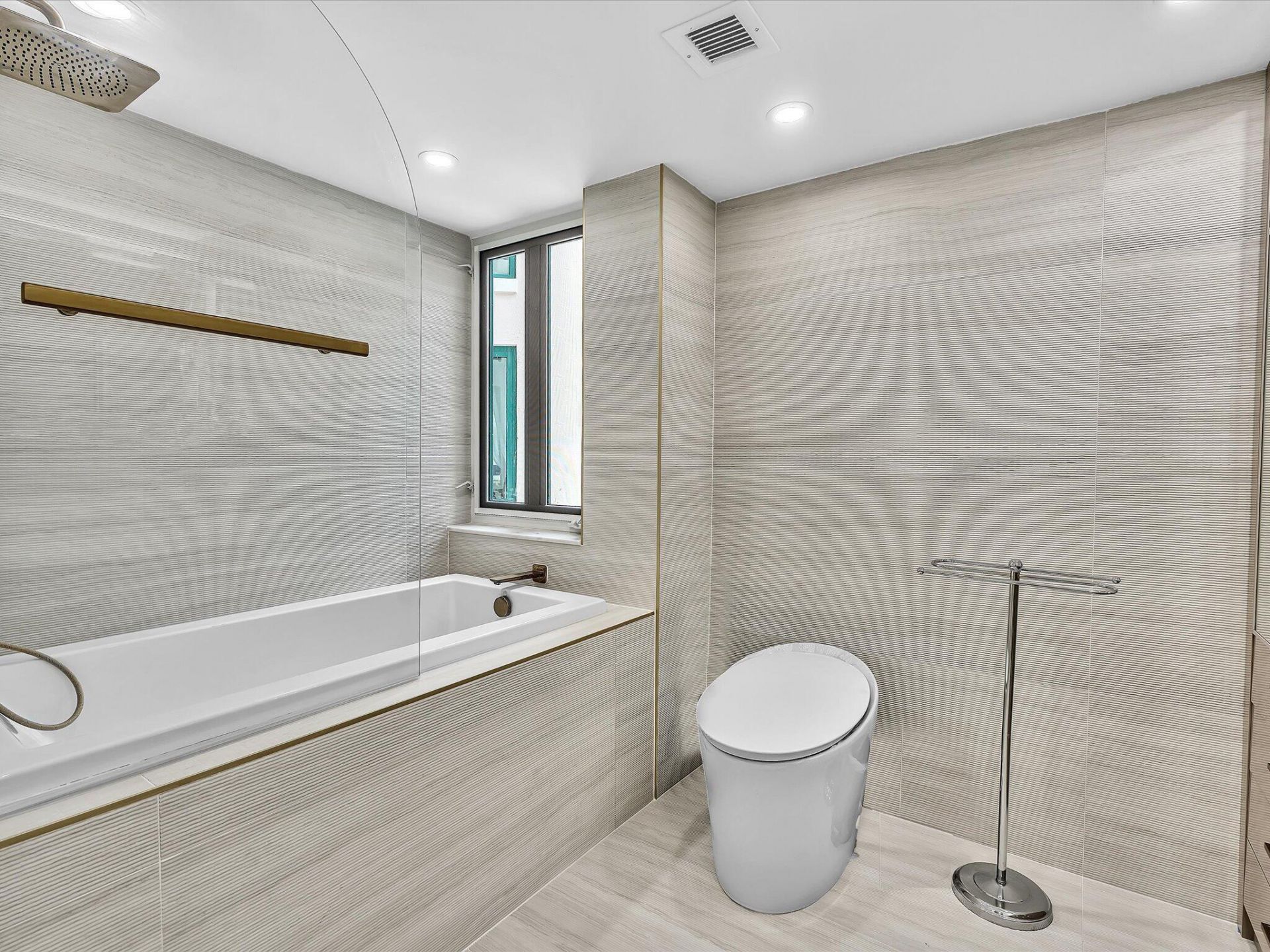 120 SE 5th Avenue, Unit 225, Boca Raton, FL 33432 Photo