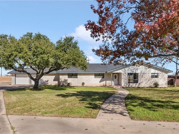 312 Evergreen Street, Burnet, TX 78611