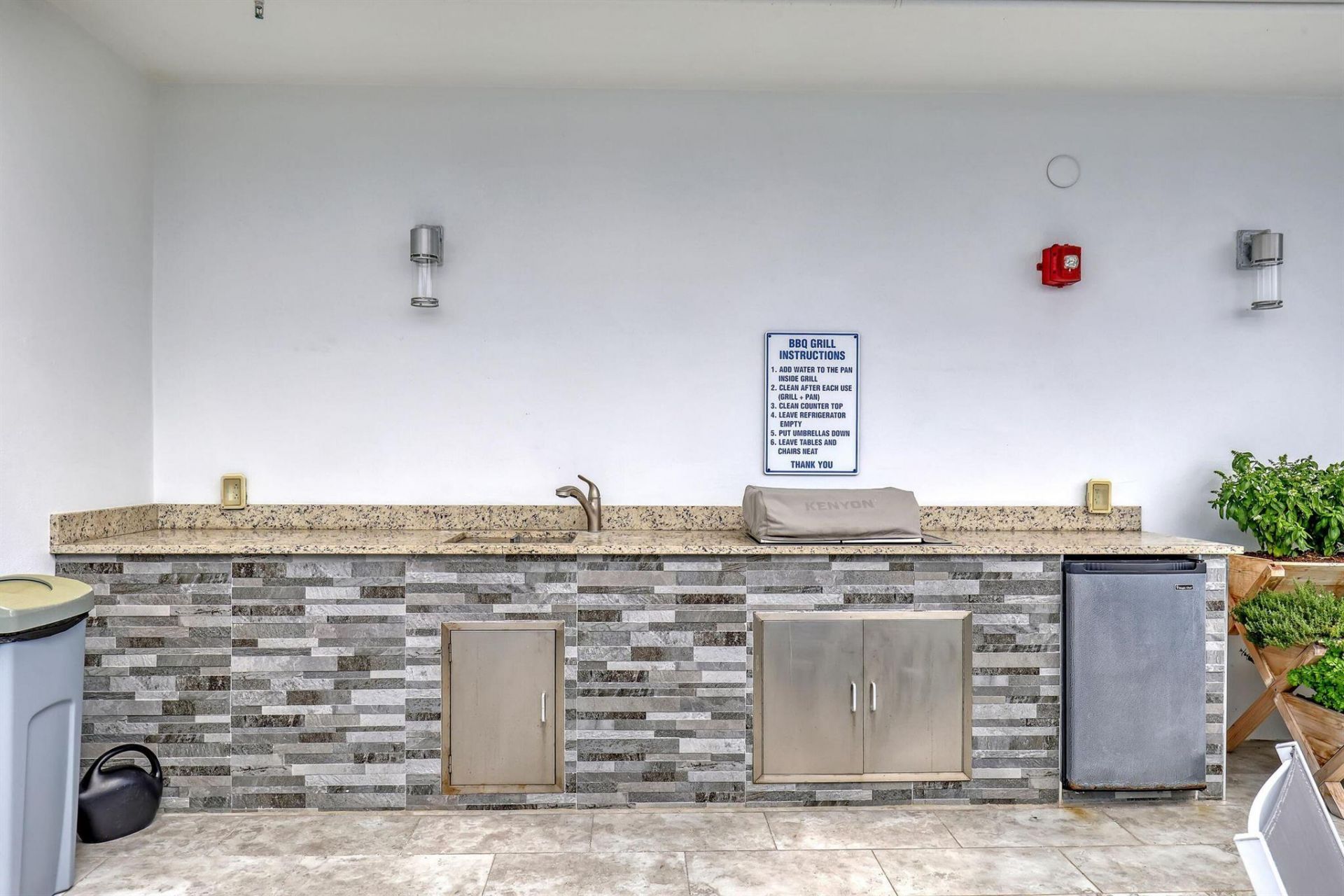 1 S Palmway, Unit 204, Lake Worth Beach, FL 33460 Photo