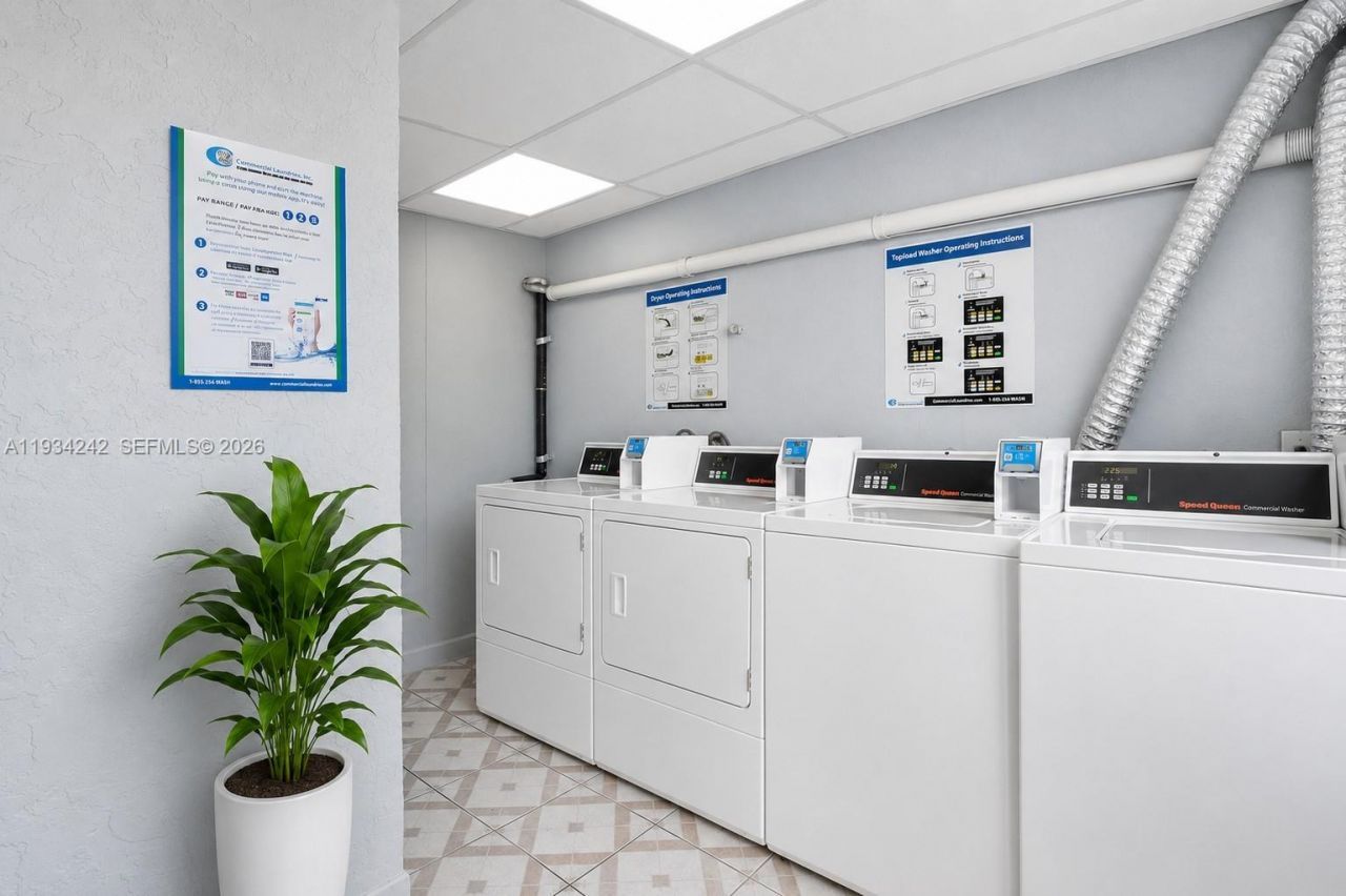 250 180th Dr, Unit 155, Sunny Isles Beach, FL 33160 Photo