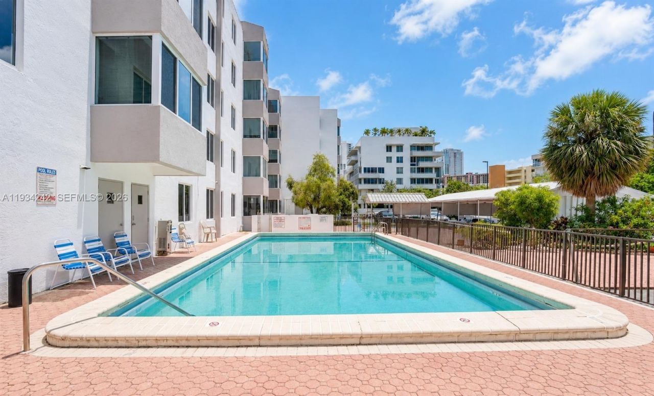 250 180th Dr, Unit 155, Sunny Isles Beach, FL 33160 Photo