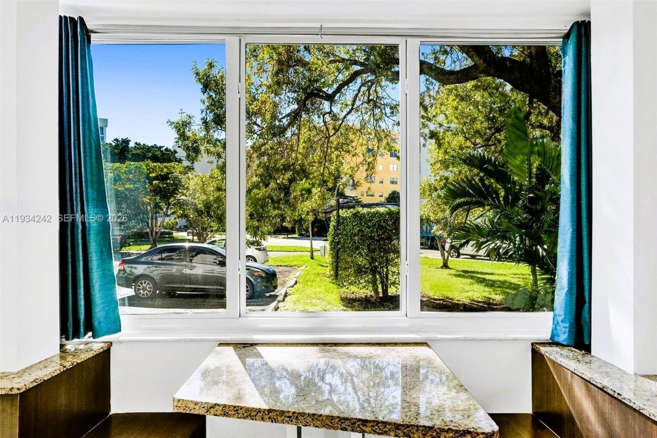 250 180th Dr, Unit 155, Sunny Isles Beach, FL 33160 Photo