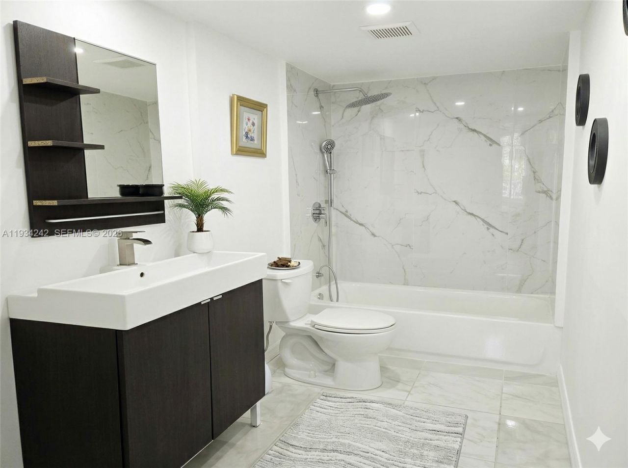 250 180th Dr, Unit 155, Sunny Isles Beach, FL 33160 Photo