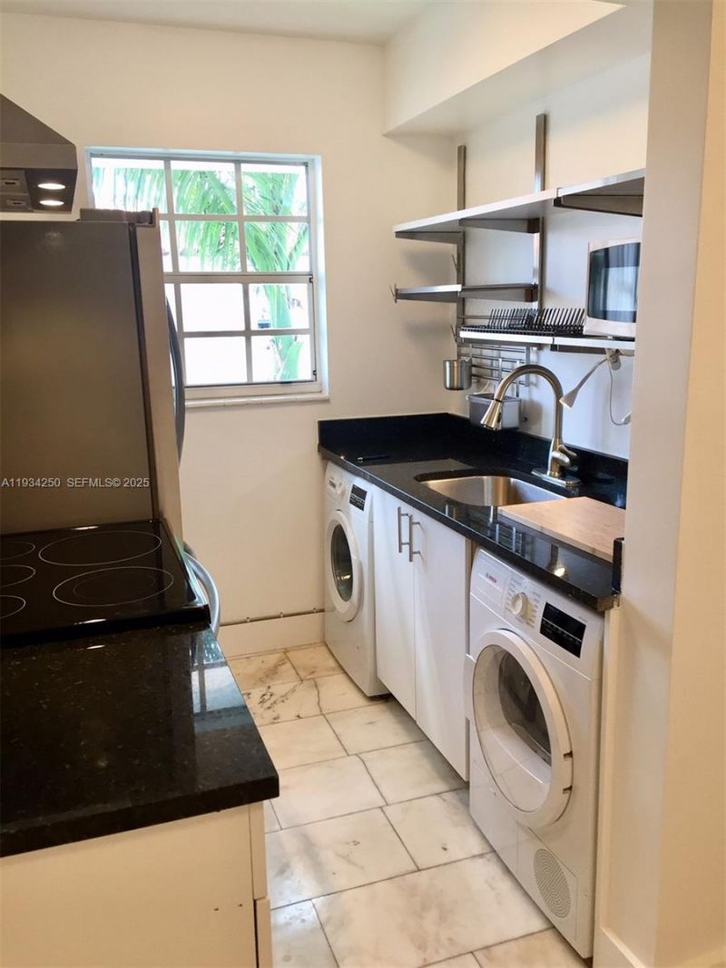 1526 Pennsylvania Ave, Unit 16, Miami Beach, FL 33139 Photo