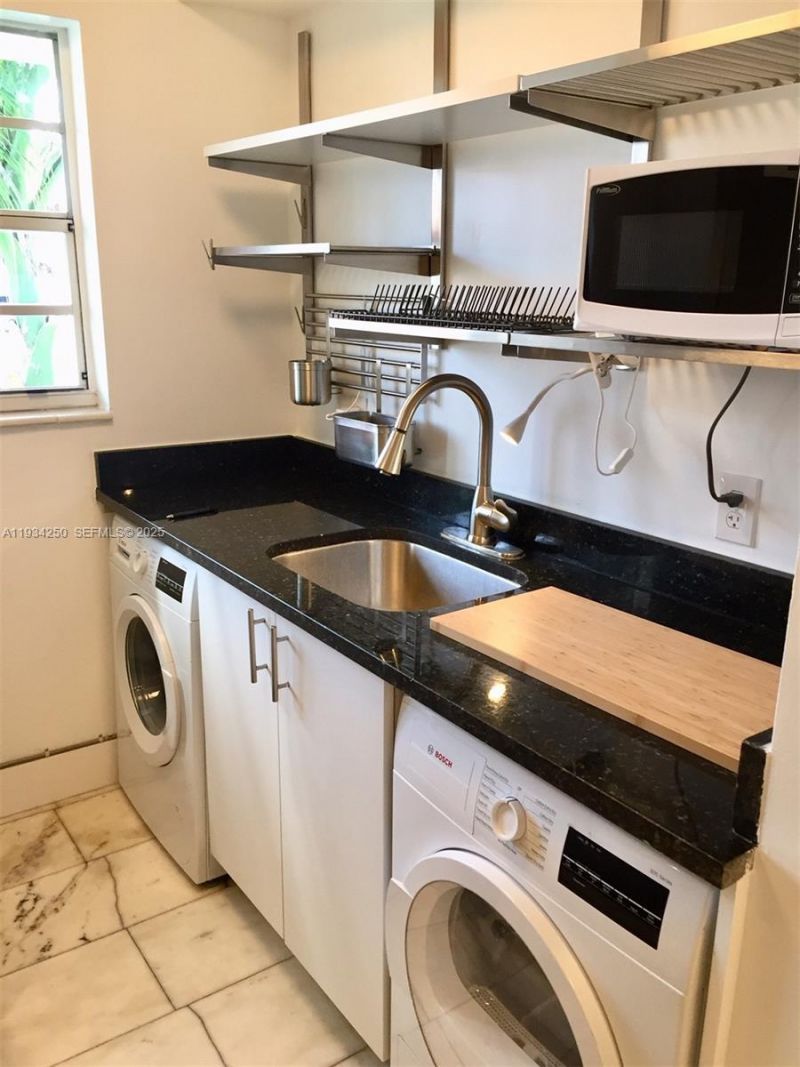 1526 Pennsylvania Ave, Unit 16, Miami Beach, FL 33139 Photo