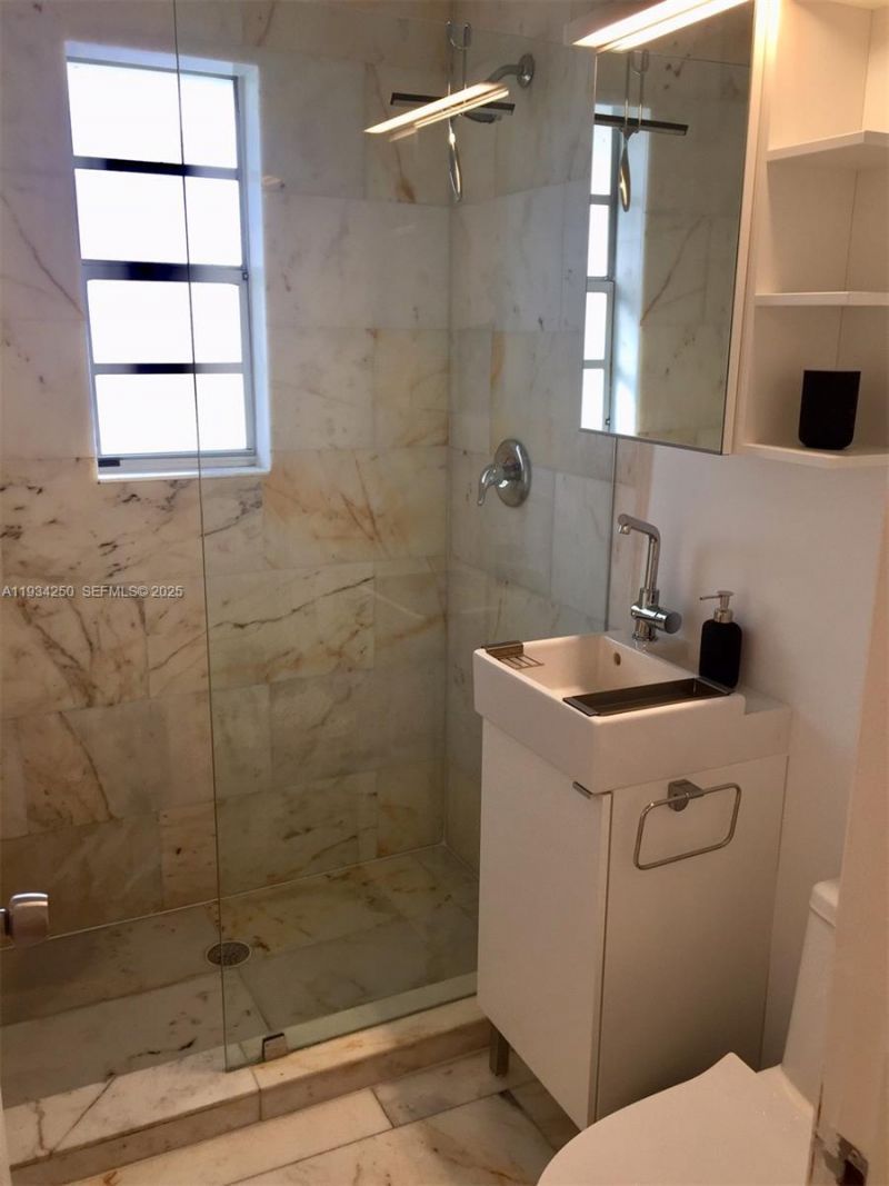 1526 Pennsylvania Ave, Unit 16, Miami Beach, FL 33139 Photo