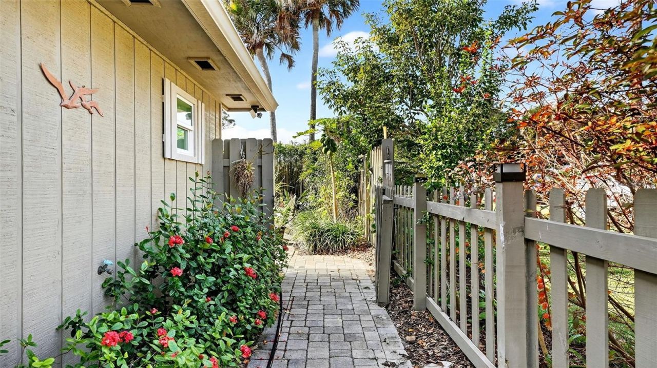 1100 S Riverside Drive, Edgewater, FL 32132 Photo