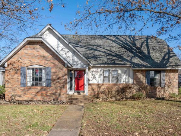 5676 W ANTWERP AVE, Bartlett, TN 38135