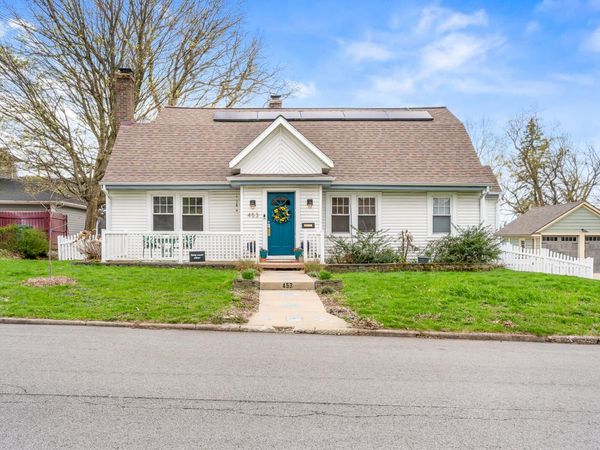 453 Chestnut Street, Valparaiso, IN 46385