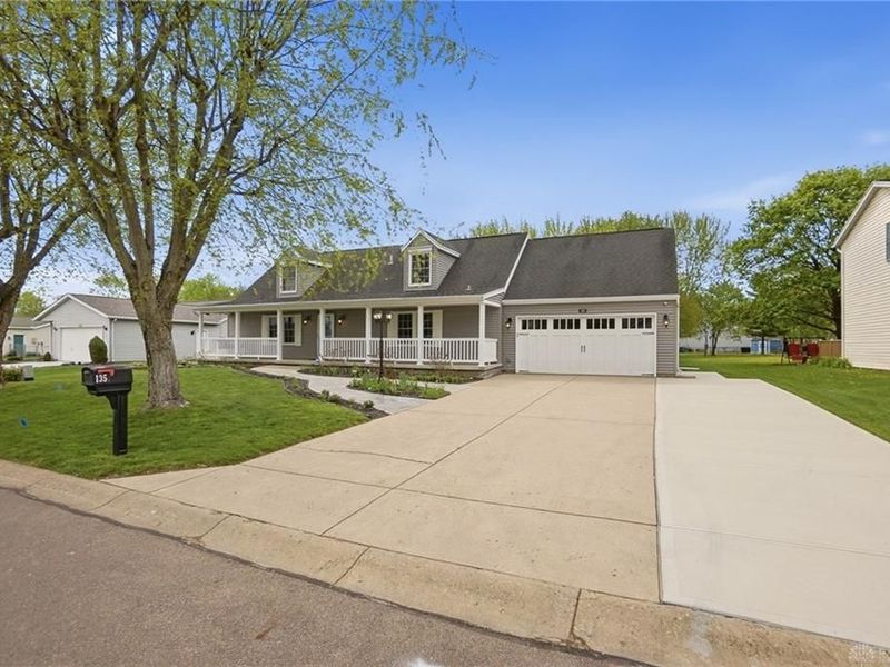 135 Concord Farm Road, Englewood, OH 45322 Photo 2