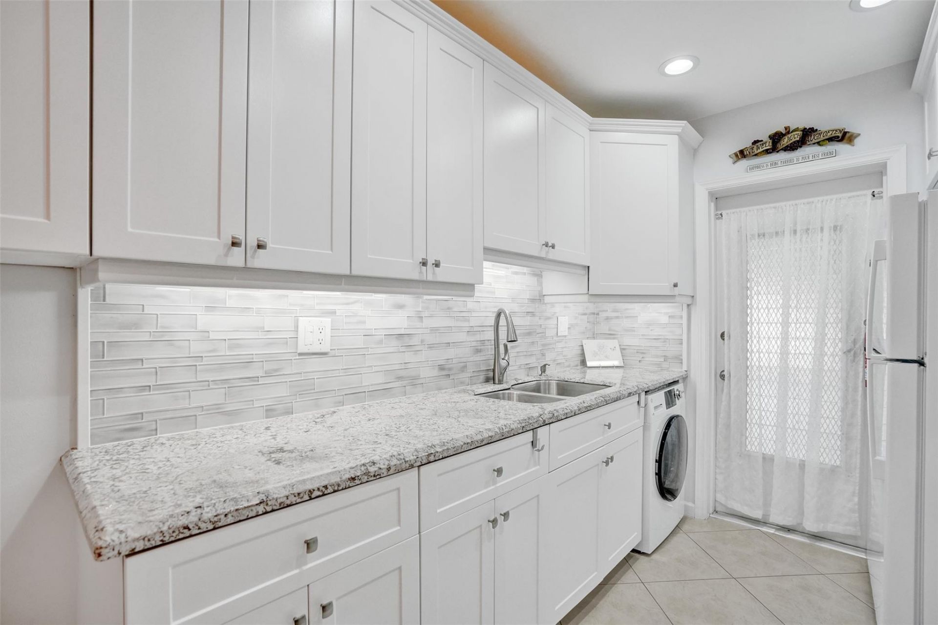 935 SE 9th Avenue, Unit 16, Pompano Beach, FL 33060 Photo