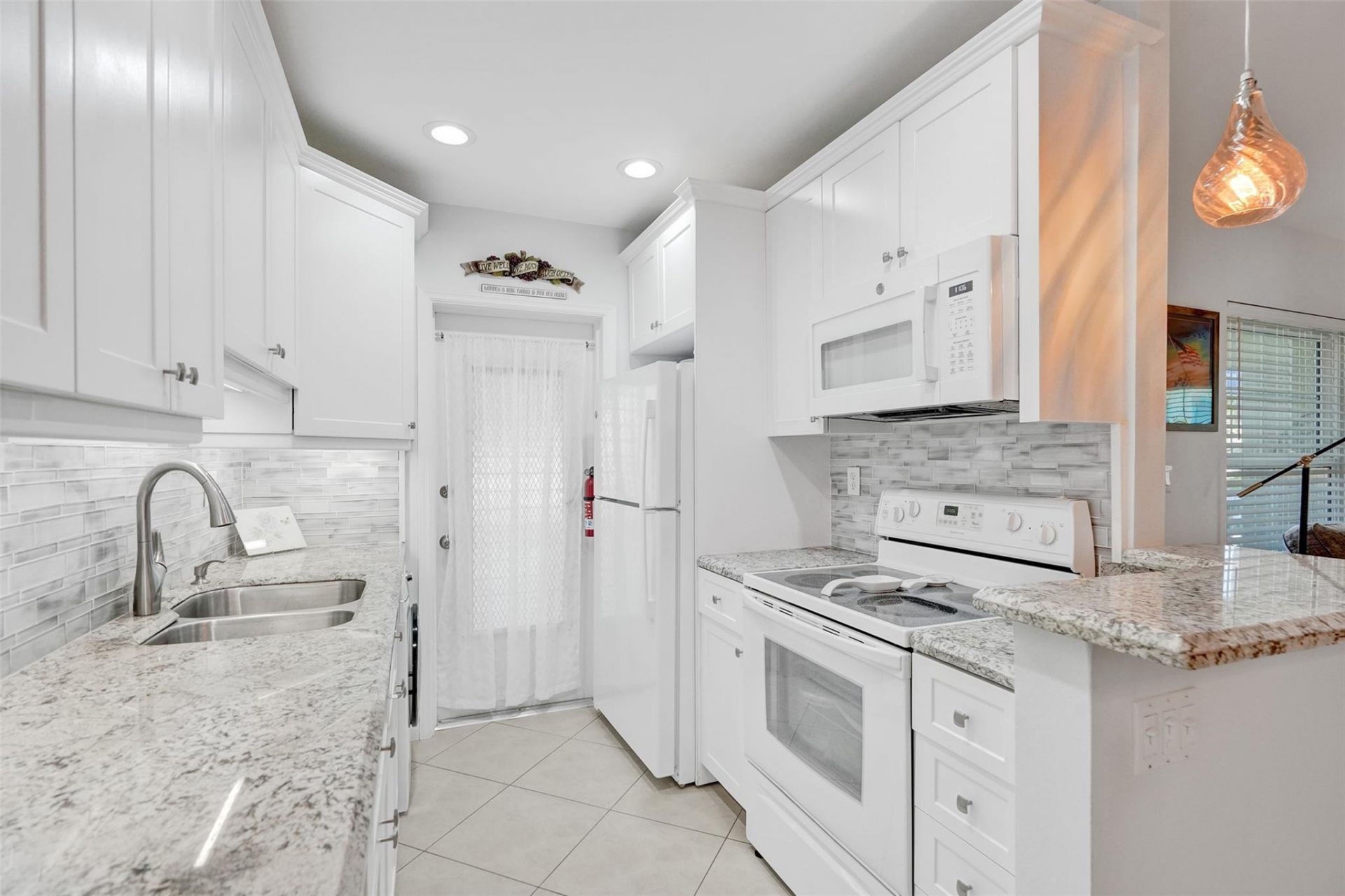 935 SE 9th Avenue, Unit 16, Pompano Beach, FL 33060 Photo