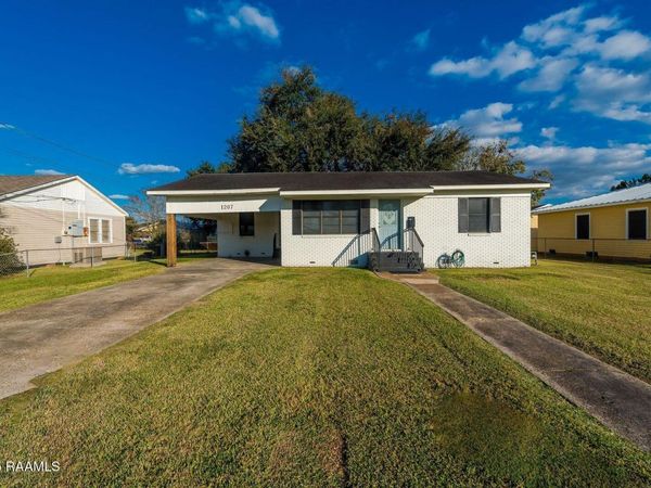 1207 Robert Street, Rayne, LA 70578