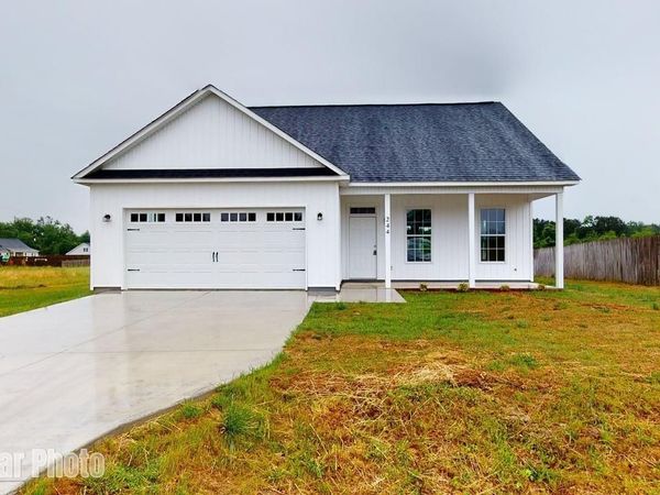 313 Starky Drive, Richlands, NC 28574