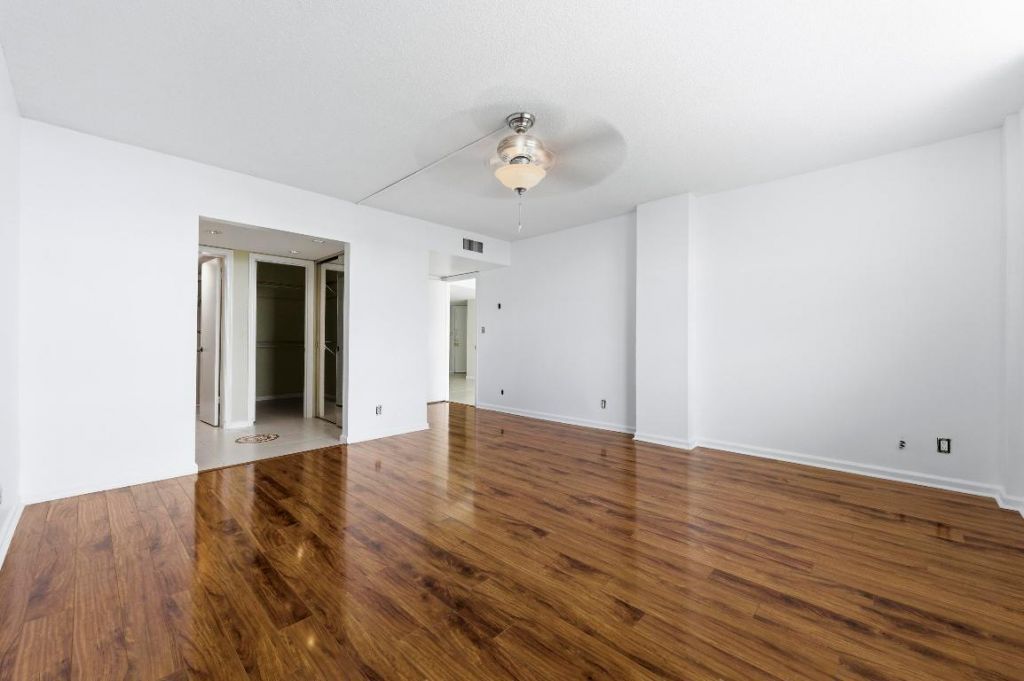 801 Lake Shore Drive, Unit 817, Lake Park, FL 33403 Photo