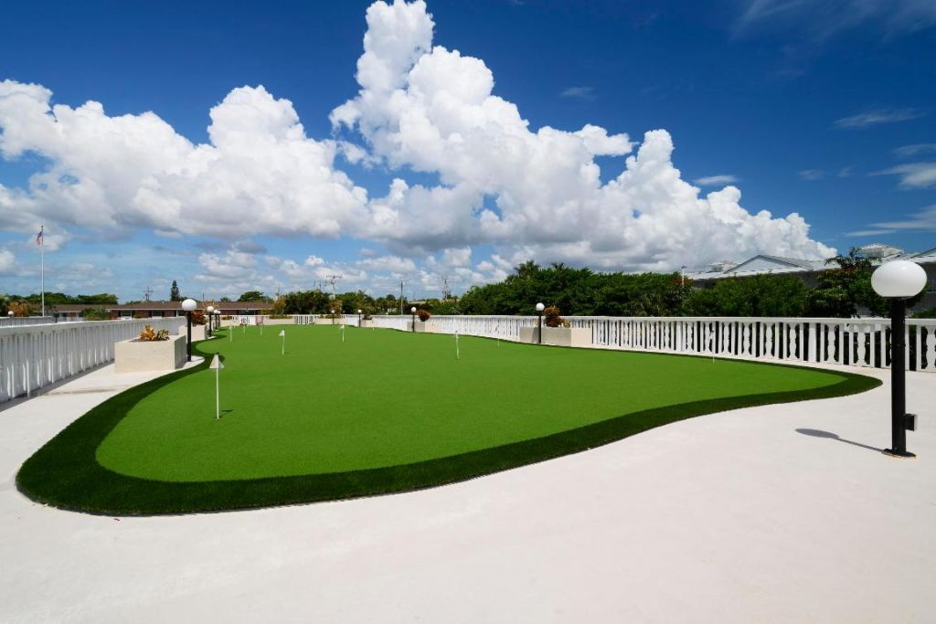 801 Lake Shore Drive, Unit 817, Lake Park, FL 33403 Photo