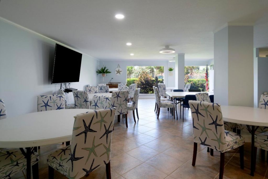 801 Lake Shore Drive, Unit 817, Lake Park, FL 33403 Photo