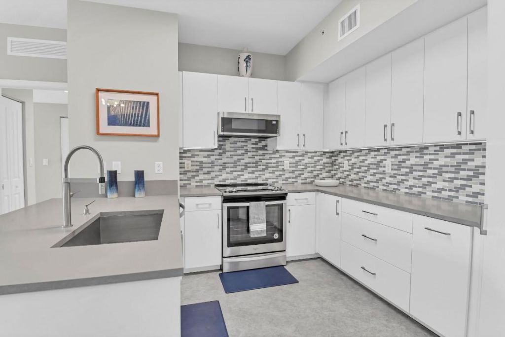 350 N Federal Highway, Unit 1208, Boynton Beach, FL 33435 Photo