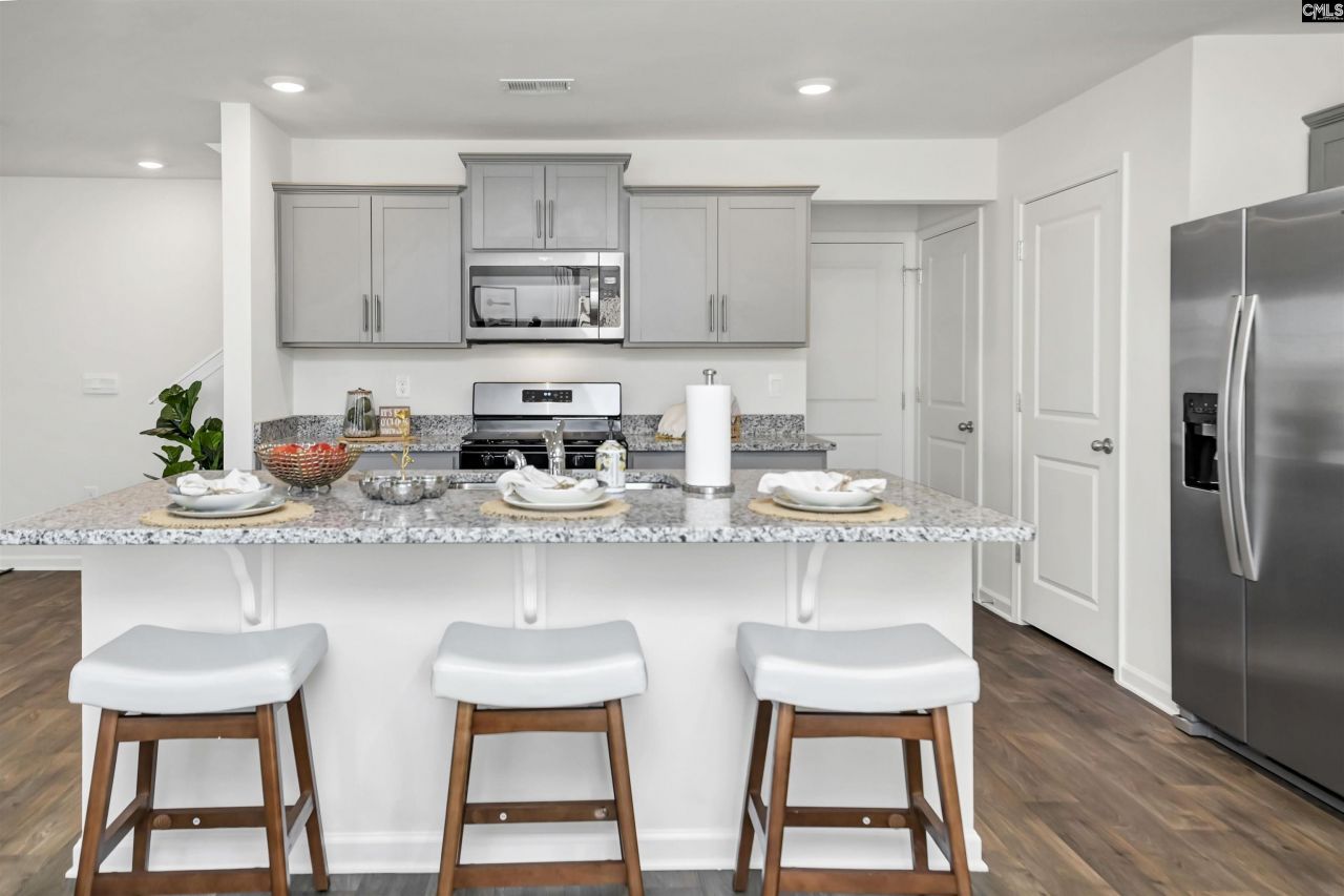 627 Glacier Road Photo 4