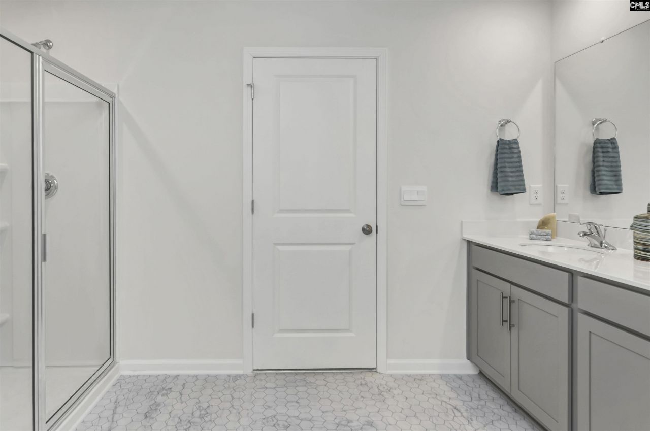 627 Glacier Road Photo 41