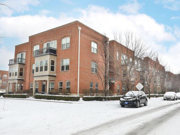 960 Perry Street, Unit 207, Columbus, OH 43215