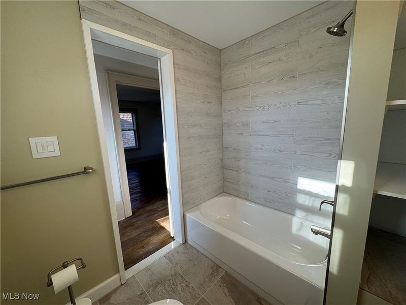 642 Marguerite Avenue, Cuyahoga Falls, OH 44221 Photo 18