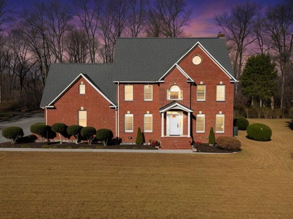 2832 Kensington Street, Athens, TN 37303