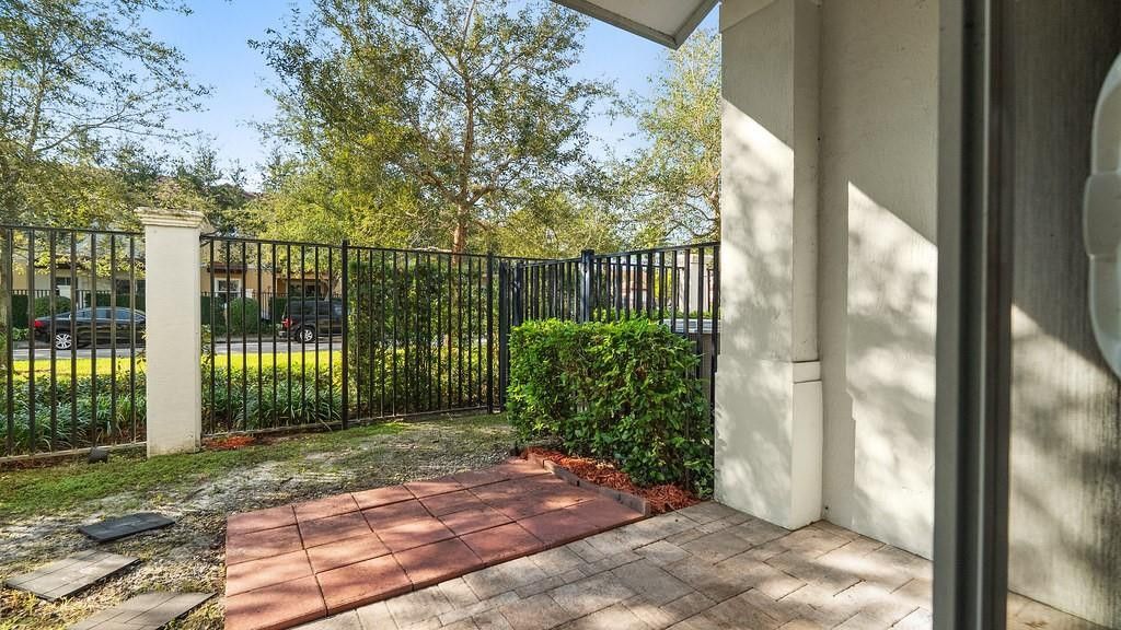 6989 Pines Circle, Coconut Creek, FL 33073 Photo